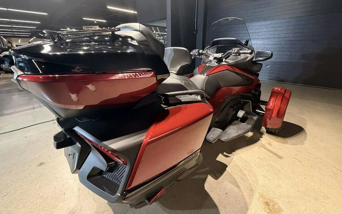 2025 Can-Am Spyder RT Limited Dark Wheels