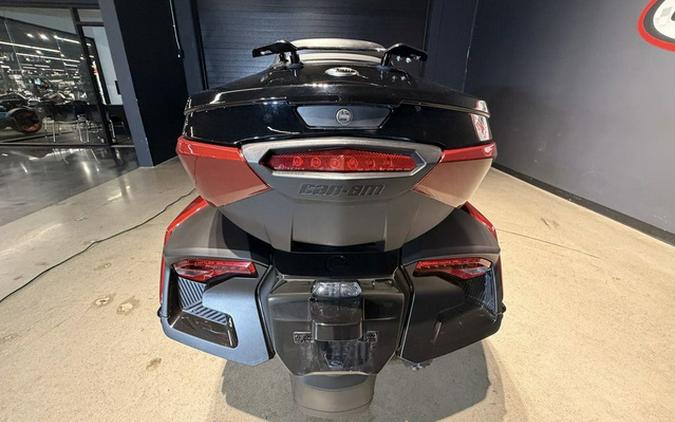 2025 Can-Am Spyder RT Limited Dark Wheels
