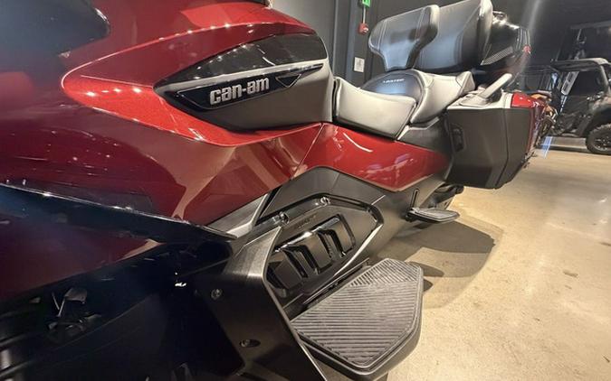 2025 Can-Am Spyder RT Limited Dark Wheels