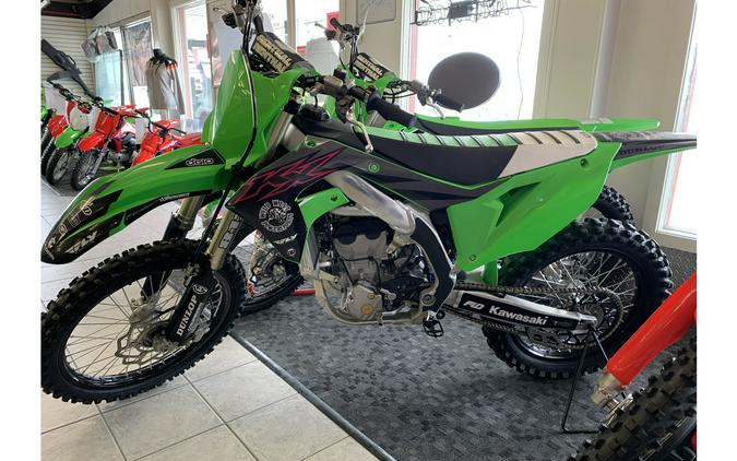 2023 Kawasaki KX250 First Look [8 Fast Facts for Motocross Racing]