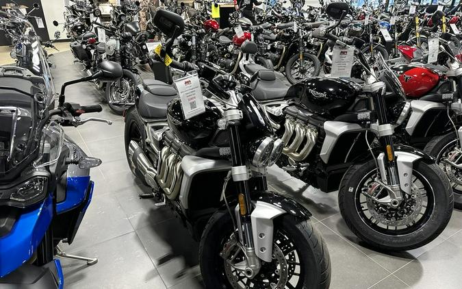 2024 Triumph Rocket 3 R Sapphire Black