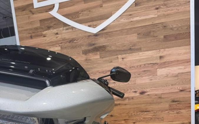 2025 Harley-Davidson FLTRXSTSE - CVO Road Glide ST