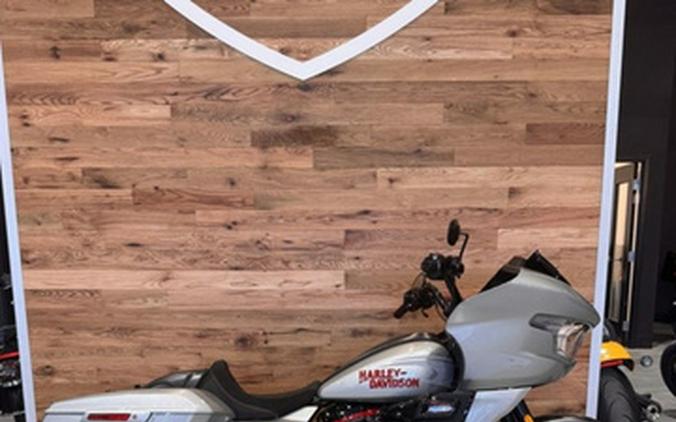 2025 Harley-Davidson FLTRXSTSE - CVO Road Glide ST