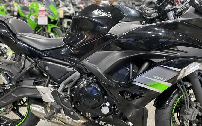 2019 Kawasaki Ninja 650 ABS Metallic Spark Black