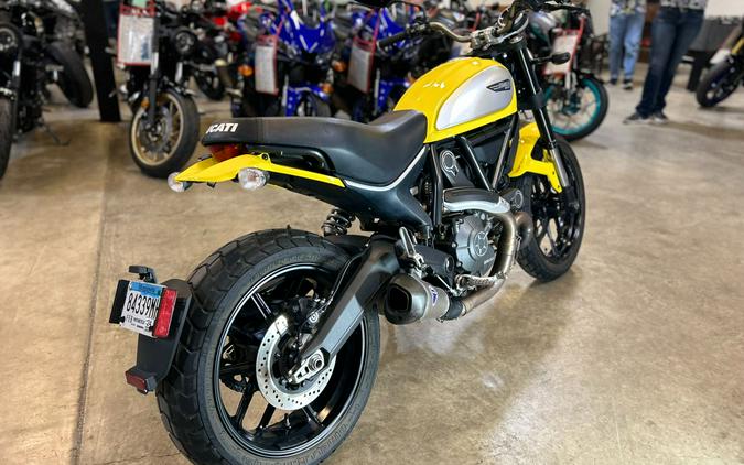 Used Ducati Scrambler Icon motorcycles for sale - MotoHunt