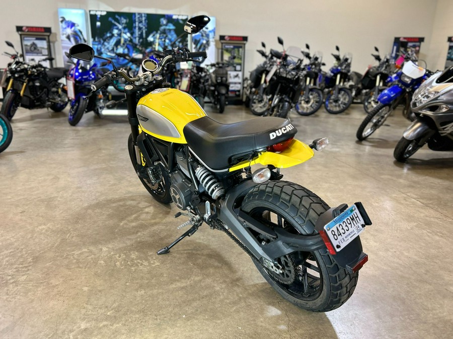 2015 Ducati Scrambler Icon