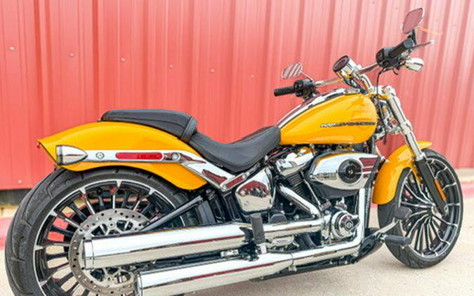 2025 Harley-Davidson Breakout Centerline w/Laced Wheels