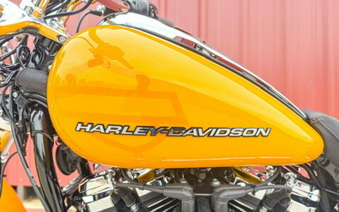 2025 Harley-Davidson Breakout Centerline w/Laced Wheels