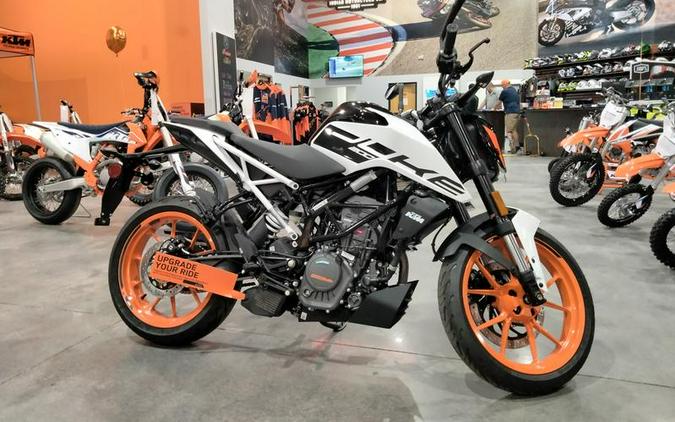 Beginner KTM 200 Duke motorcycles for 