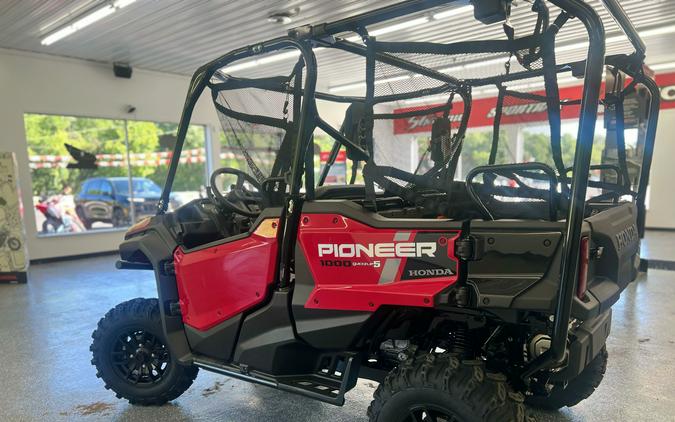 2024 Honda Pioneer 1000-5 Deluxe