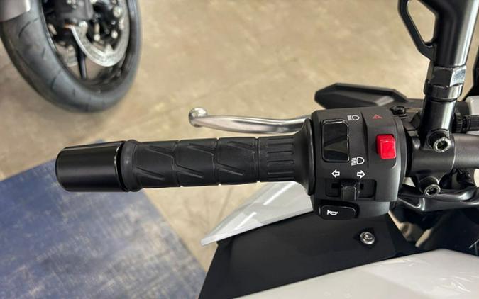 2026 Kawasaki Z500 SE ABS