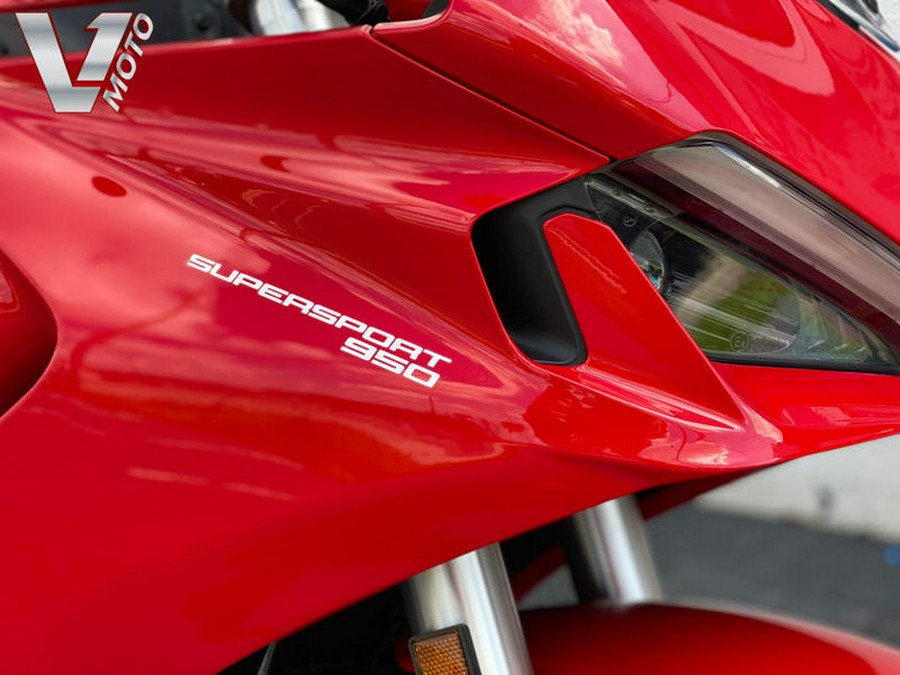 2023 Ducati SuperSport 950 Ducati Red