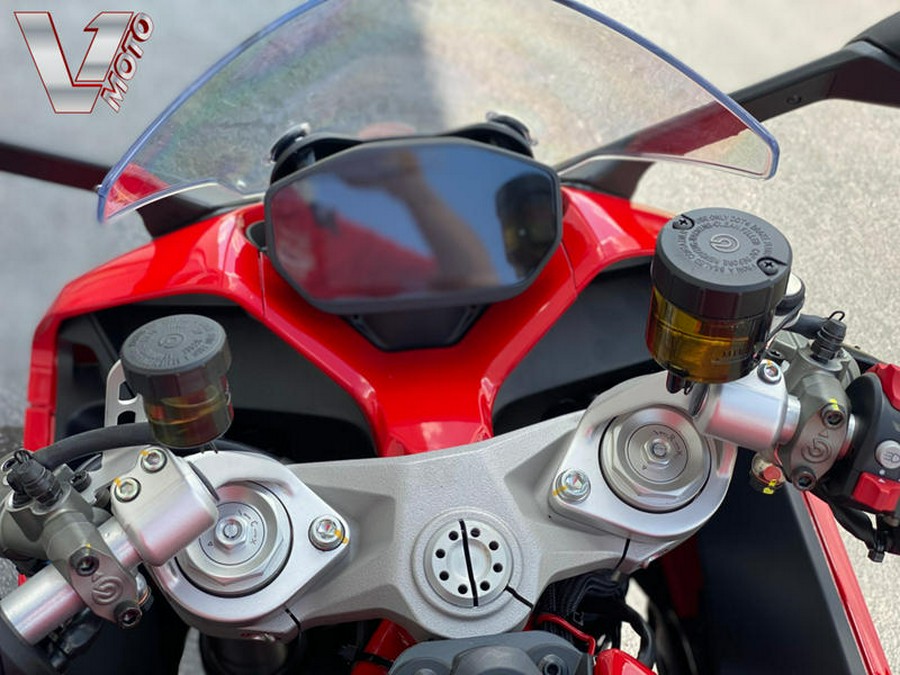 2023 Ducati SuperSport 950 Ducati Red