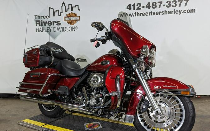 2010 Harley-Davidson Electra Glide® Ultra Classic® Red Hot Sunglo