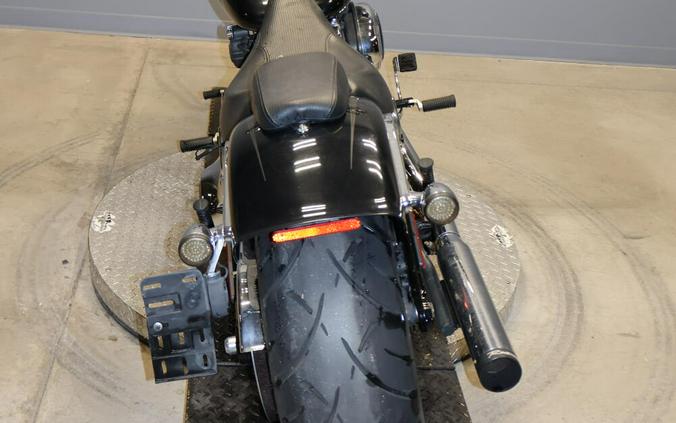 2015 Harley-Davidson Breakout FXSB103