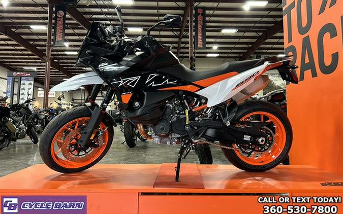 2024 KTM 890 SMT