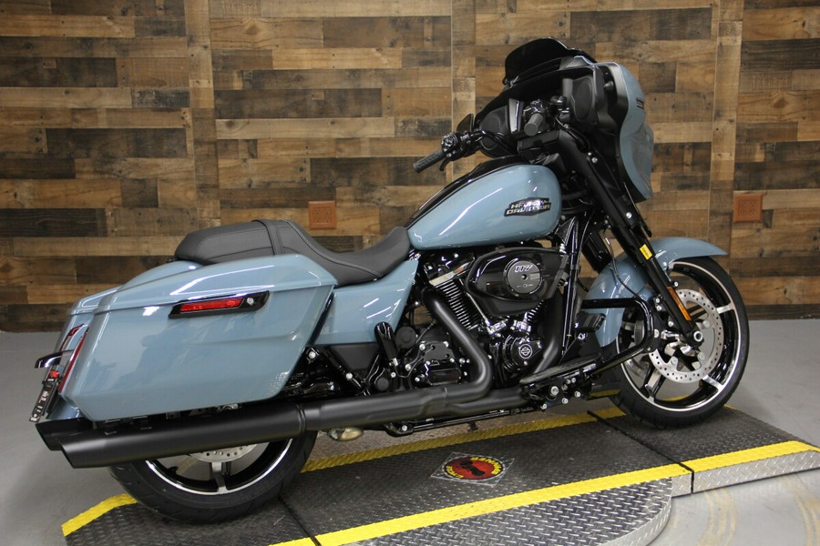 2024 Harley-Davidson Street Glide® Sharkskin Blue - Black Finish