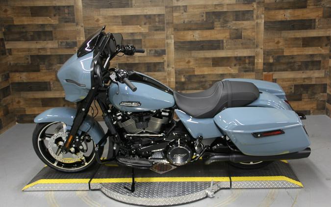 2024 Harley-Davidson Street Glide® Sharkskin Blue - Black Finish