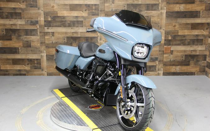 2024 Harley-Davidson Street Glide® Sharkskin Blue - Black Finish