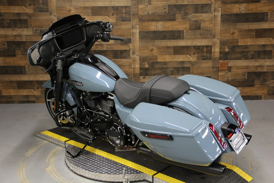 2024 Harley-Davidson Street Glide® Sharkskin Blue - Black Finish