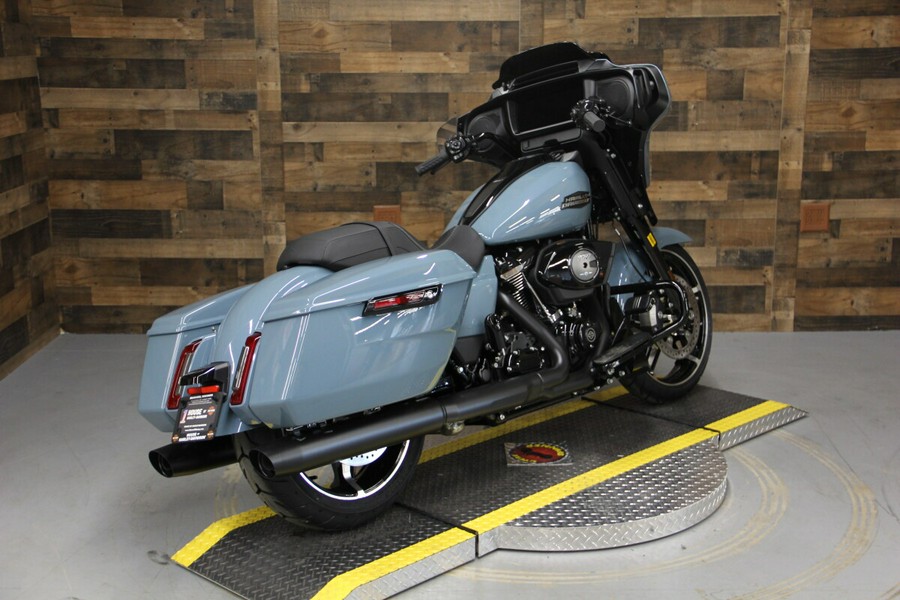 2024 Harley-Davidson Street Glide® Sharkskin Blue - Black Finish