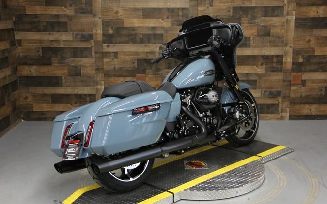 2024 Harley-Davidson Street Glide® Sharkskin Blue - Black Finish