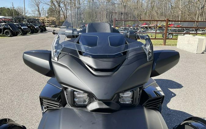 2025 Can-Am Spyder F3 Limited Dark Wheels