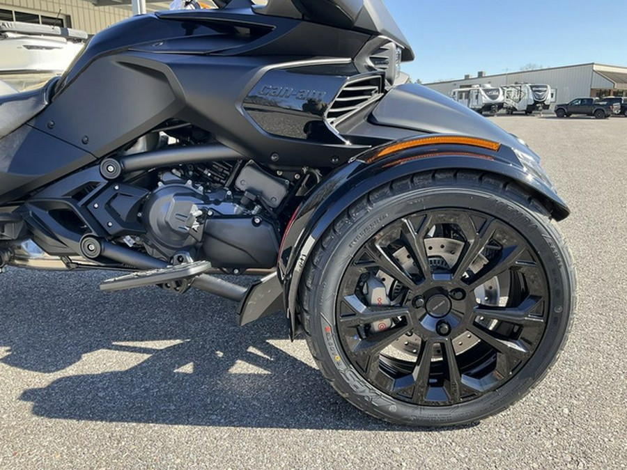 2025 Can-Am Spyder F3 Limited Dark Wheels