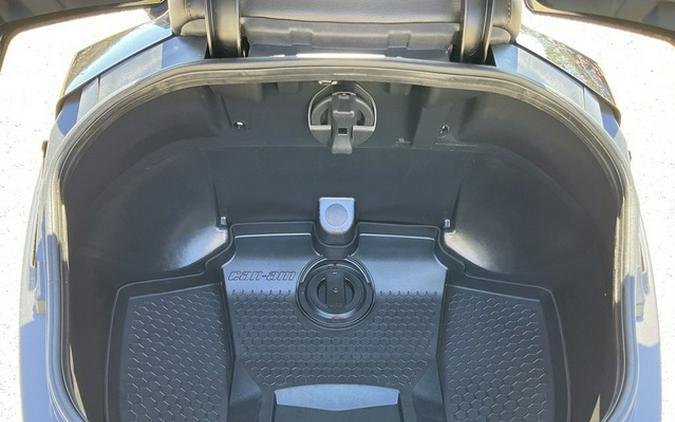 2025 Can-Am Spyder F3 Limited Dark Wheels