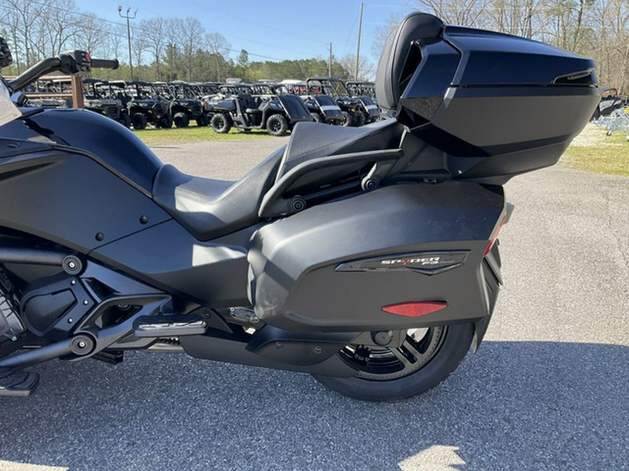 2025 Can-Am Spyder F3 Limited Dark Wheels