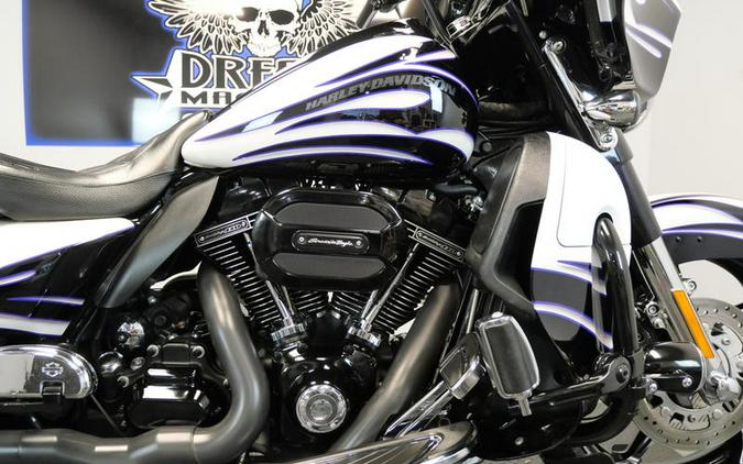 2016 Harley-Davidson® FLHXSE - CVO™ Street Glide®