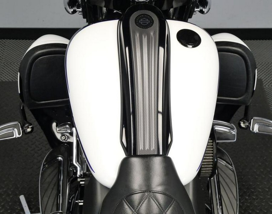 2016 Harley-Davidson® FLHXSE - CVO™ Street Glide®