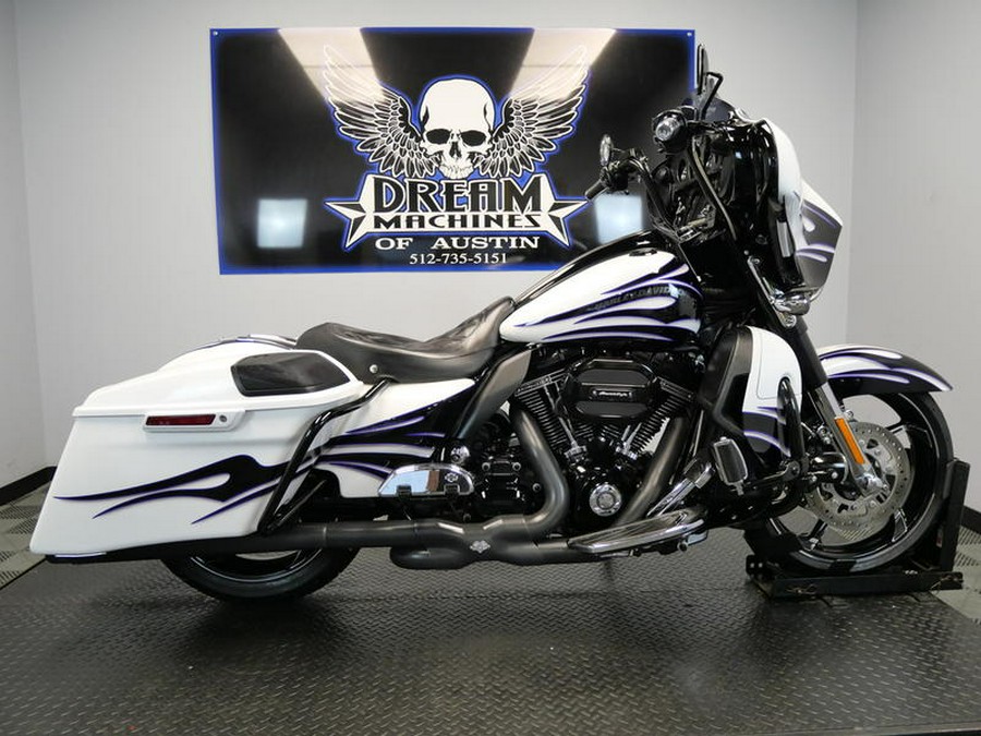 2016 Harley-Davidson® FLHXSE - CVO™ Street Glide®