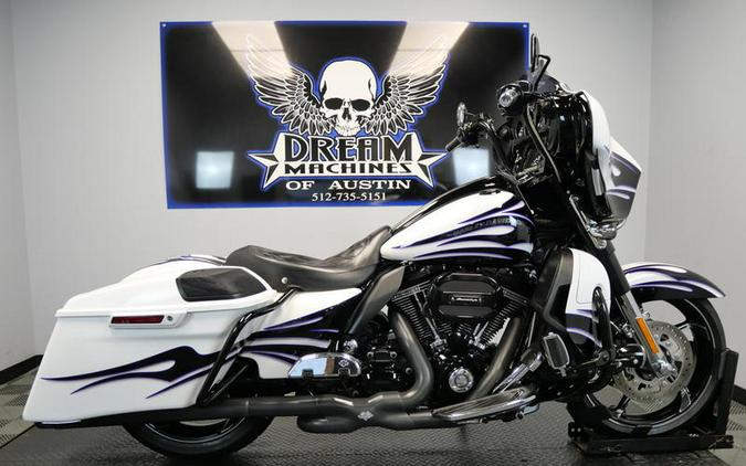 2016 Harley-Davidson® FLHXSE - CVO™ Street Glide®