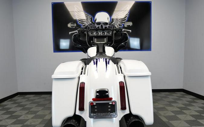 2016 Harley-Davidson® FLHXSE - CVO™ Street Glide®