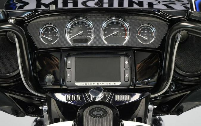 2016 Harley-Davidson® FLHXSE - CVO™ Street Glide®