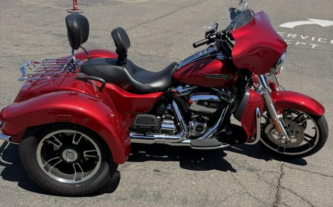 Harley-Davidson® Freewheeler® 2018 FLRT WICKED RED