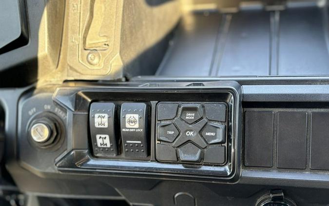 2024 Can-Am Defender MAX XT HD10