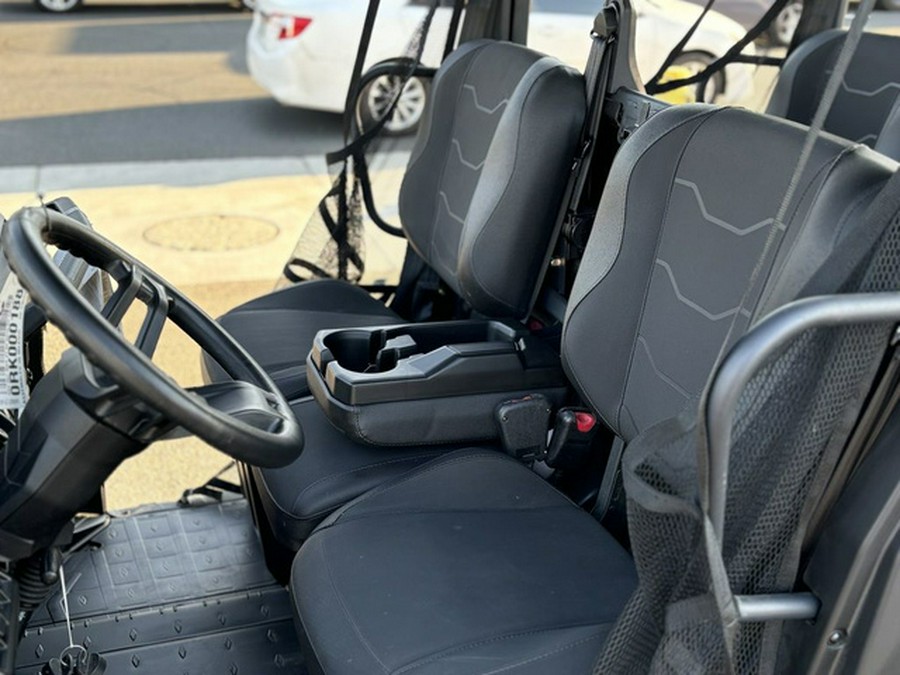 2024 Can-Am Defender MAX XT HD10