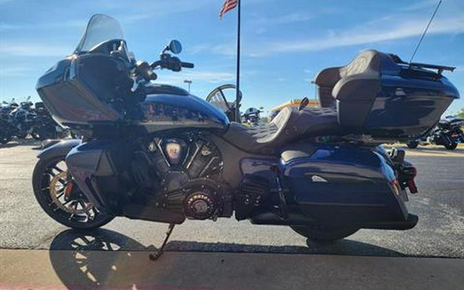 2025 Indian Motorcycle Pursuit® Dark Horse® with 112 and Powerband Audio Package