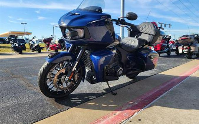 2025 Indian Motorcycle Pursuit® Dark Horse® with 112 and Powerband Audio Package