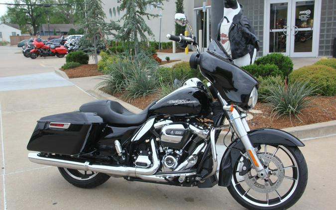 2020 Harley-Davidson Street Glide Vivid Black