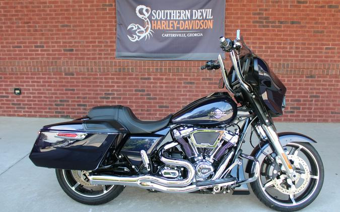 2025 Harley-Davidson® Street Glide® Mystic Shift
