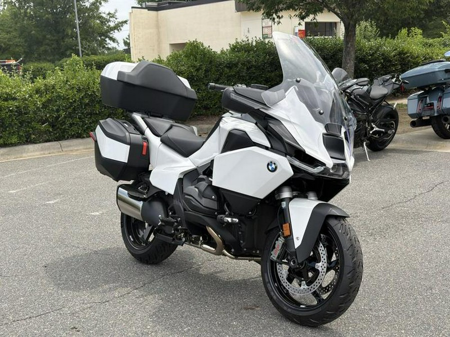 2026 BMW R 1300 RT Alpine White 3