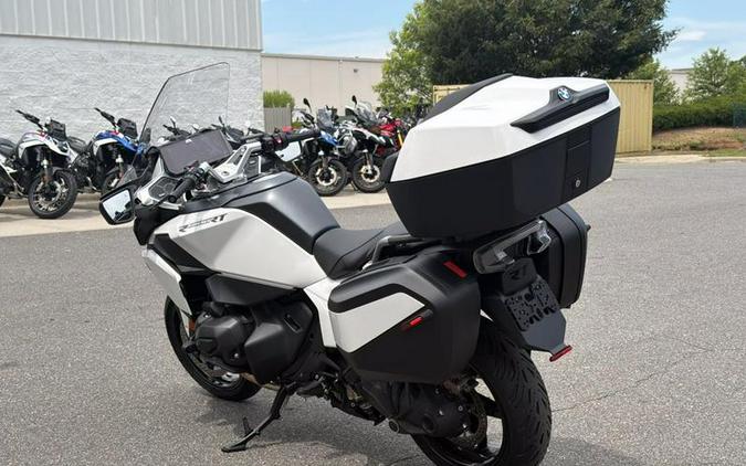 2026 BMW R 1300 RT Alpine White 3