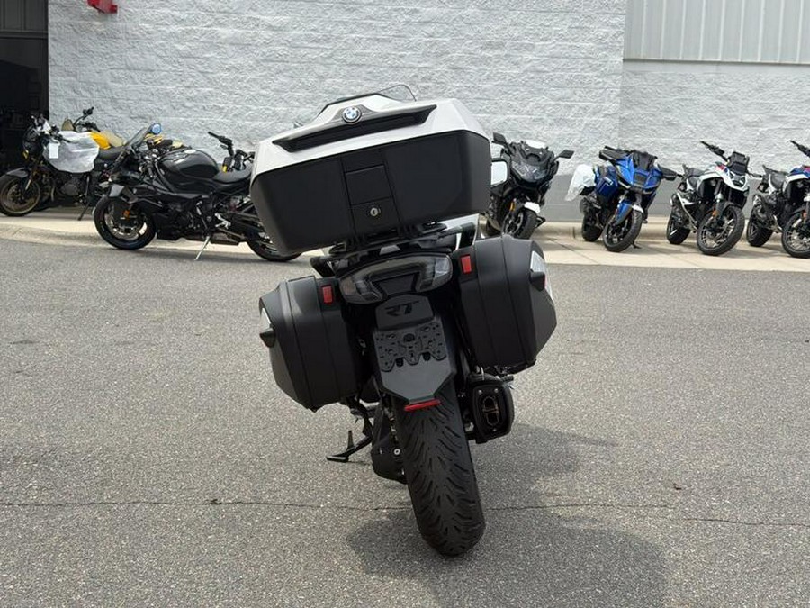 2026 BMW R 1300 RT Alpine White 3