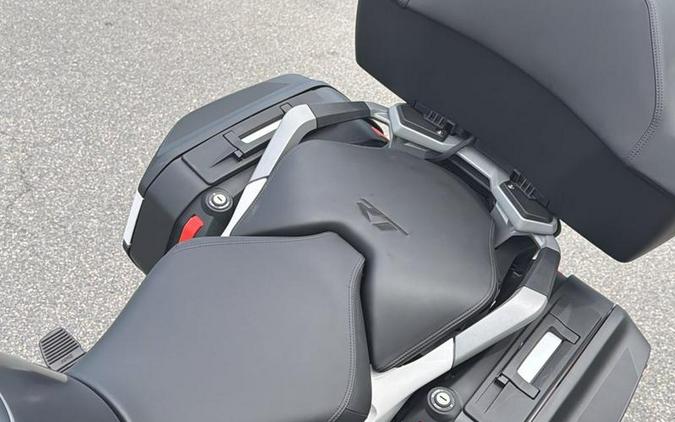 2026 BMW R 1300 RT Alpine White 3