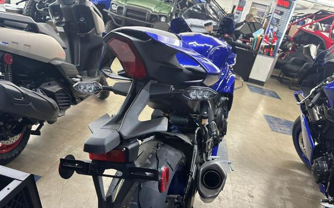 2026 Yamaha YZF R1 CA