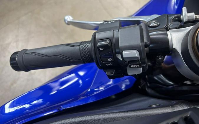 2026 Yamaha YZF R1 CA