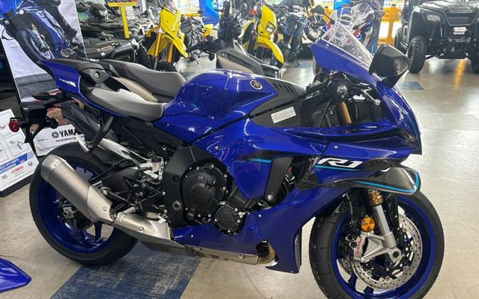 2026 Yamaha YZF R1 CA